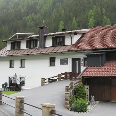 Annamaria Und Manuel Melmer Apartment